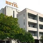 Del Cavaliere 3*